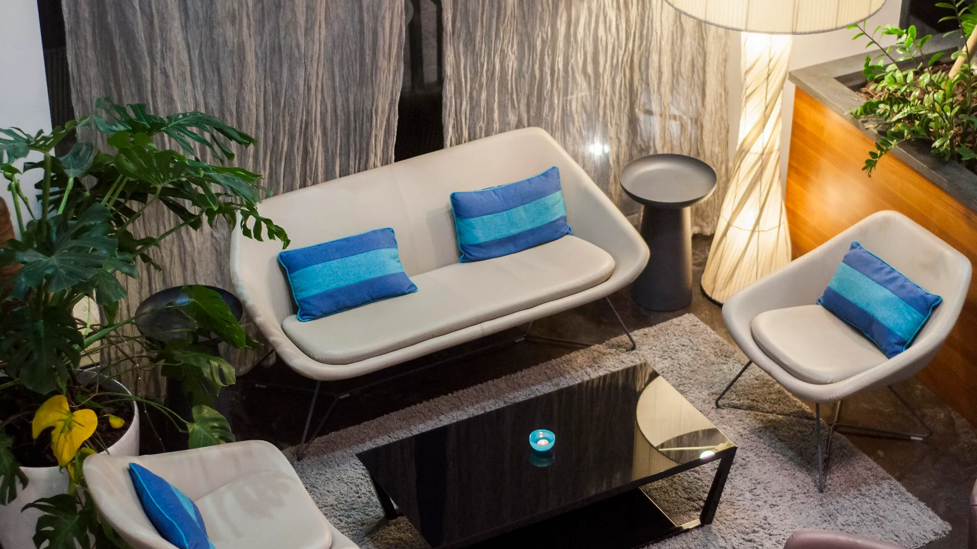 The George, Urban Boutique Hotel San Julián