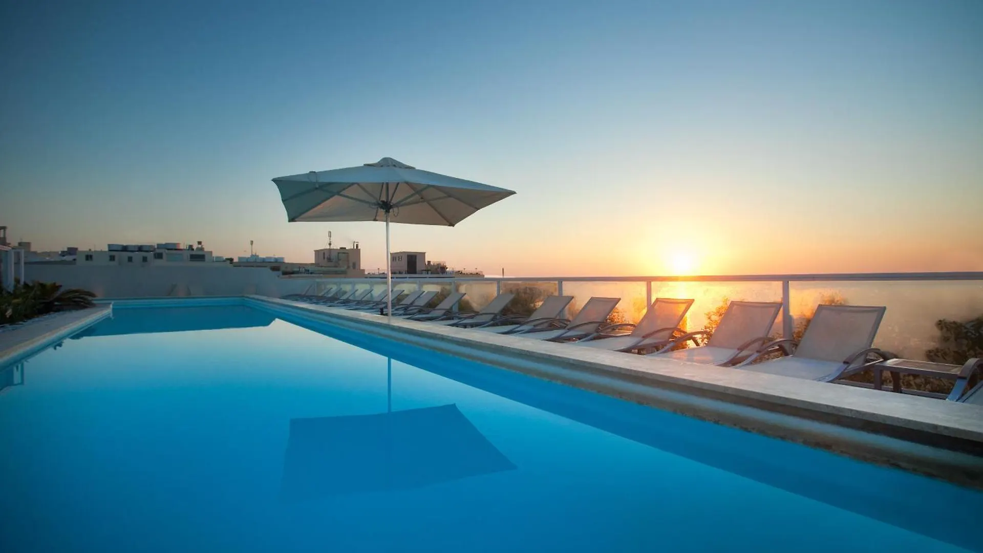 The George, Urban Boutique Hotel Saint Julian's